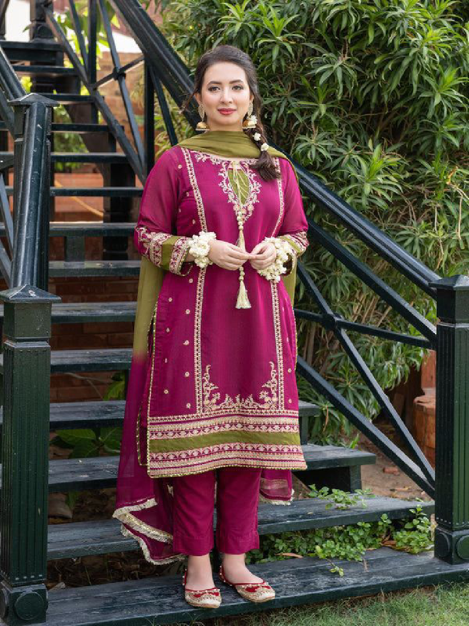 Abiha Styra – Omal – Lawn Hit Codes 3-Piece Suit